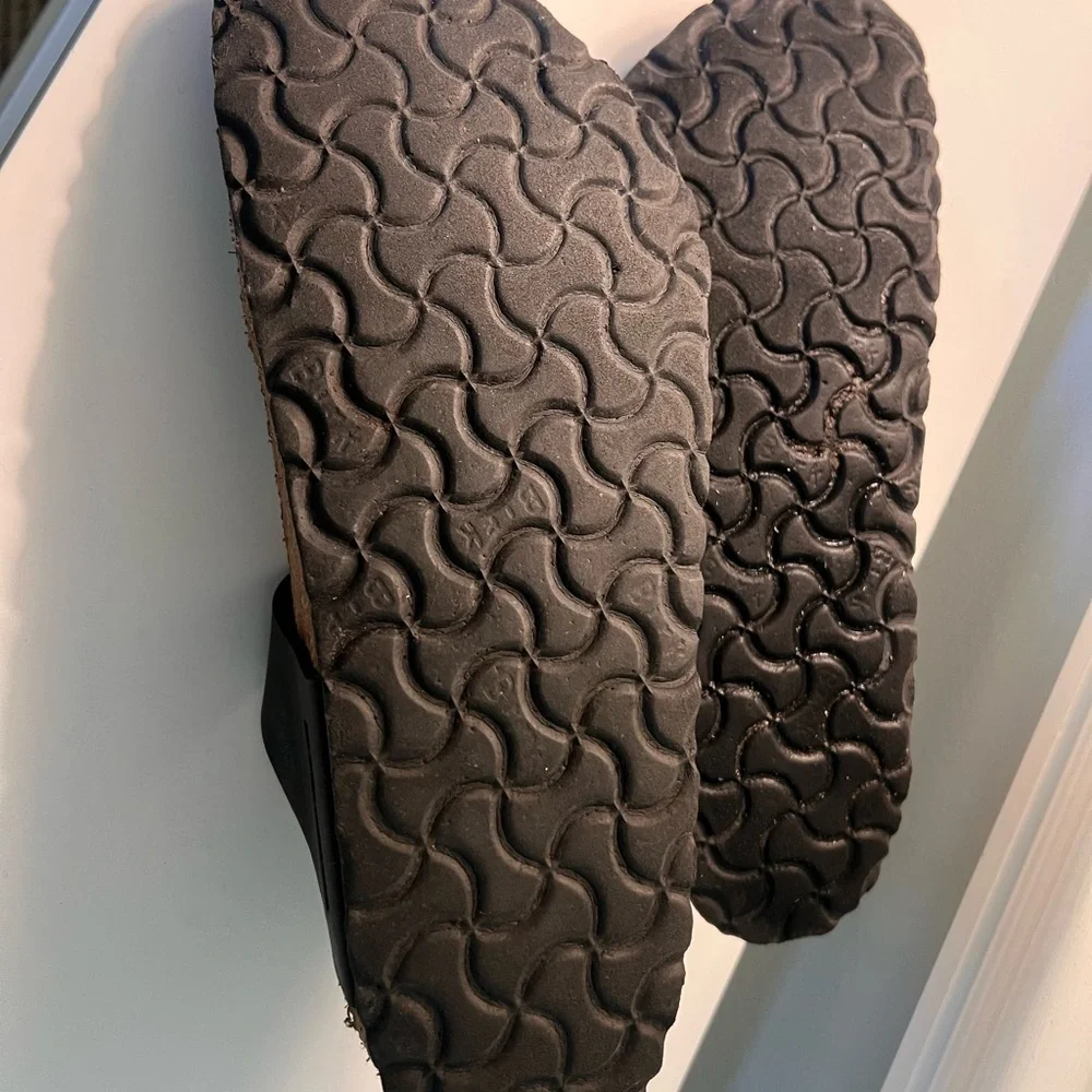 Birkenstock Black Gizeh Thong Sandals | Classic Comfort | Size 39 or 8.5 US - Picture 6 of 6